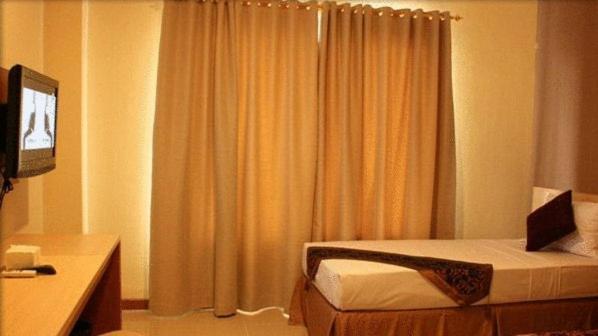 Hotel Delta Sinar Mayang Sidoarjo Δωμάτιο φωτογραφία